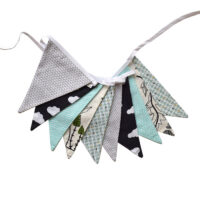 Guirnalda decorativa de tela Pájaros en b/n y turquesa