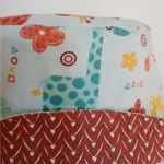 gorro reversible de jirafas